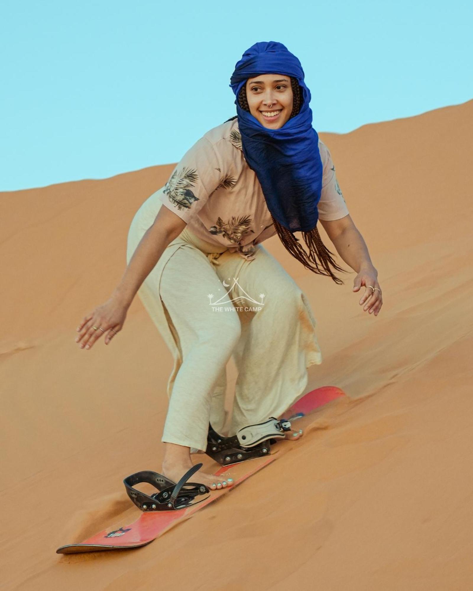 The White Camp - Your Merzouga Luxury Desert Camp & Erg Chebbi Dunes Camel Riding Eksteriør bilde